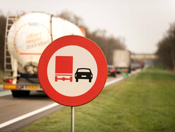 The Netherlands creates a digital overview of all national road signs